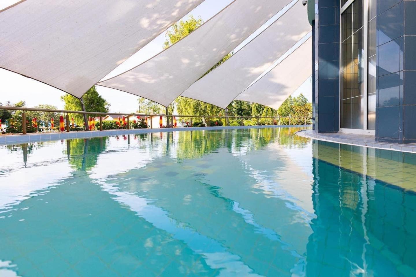 Dom Alex Pri Kupalisku Thermalpark Dunajská Streda Extérieur photo